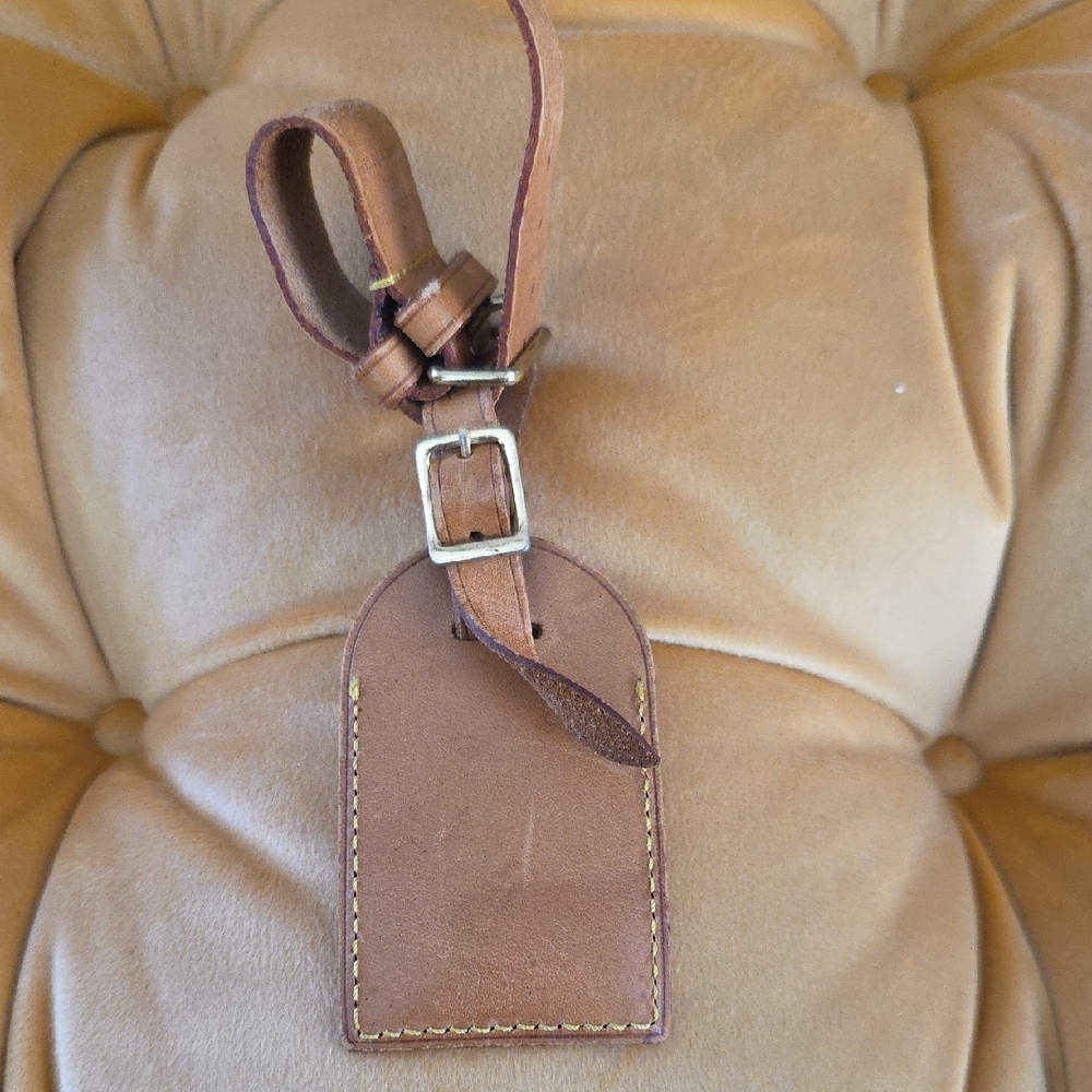 Louis Vuitton Tan Leather Luggage Tag - Picture 2 of 2